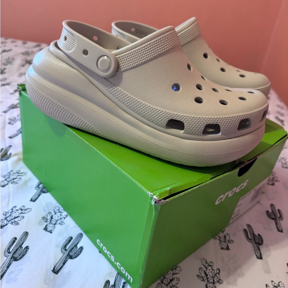 Crocs Women Classic Clog - Bone